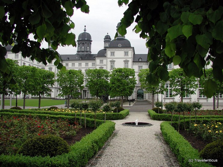 Gartenansicht von Schloss Bensberg