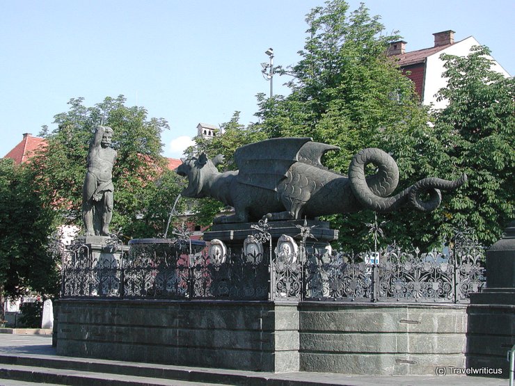 Lindwurmbrunnen am Neuen Platz in Klagenfurt