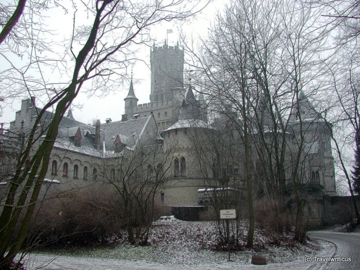 Schloss Marienburg an einem Wintertag