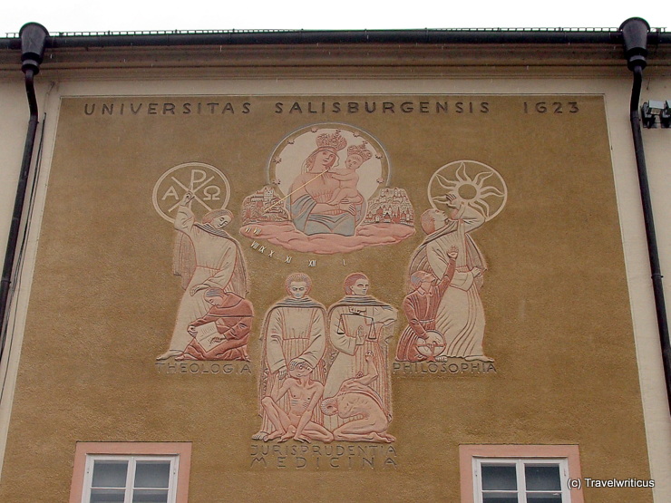 Sonnenuhr an der alten Salzburger Universität