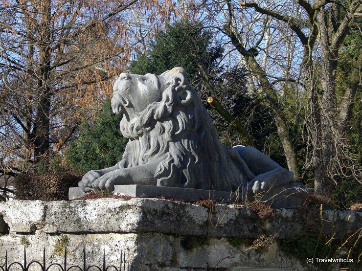 Skulptur eines Löwen im Salzburger Mirabellgarten