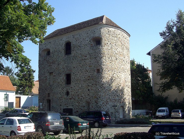  Hufeisenturm des römischen Comagena